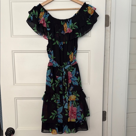 Ralph Lauren Black Label Dresses & Skirts - Lauren Ralph Lauren Black Label Floral Off-Shoulder Black Dress